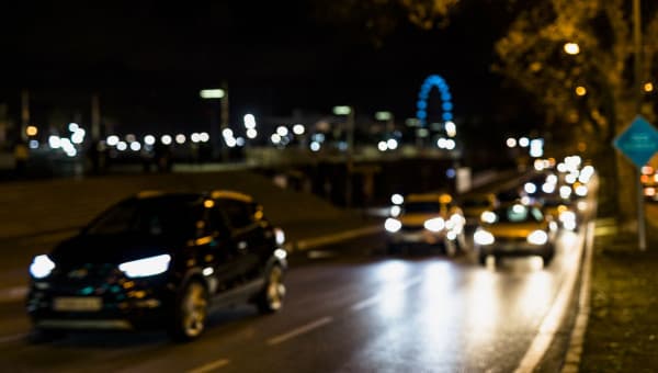 Правила безопасного движения по трассе в ночное время